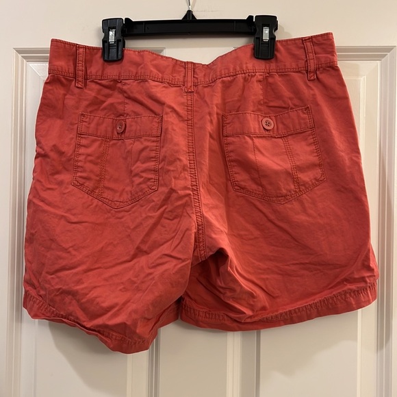 Eddie Bauer ladies shorts - Picture 2 of 5